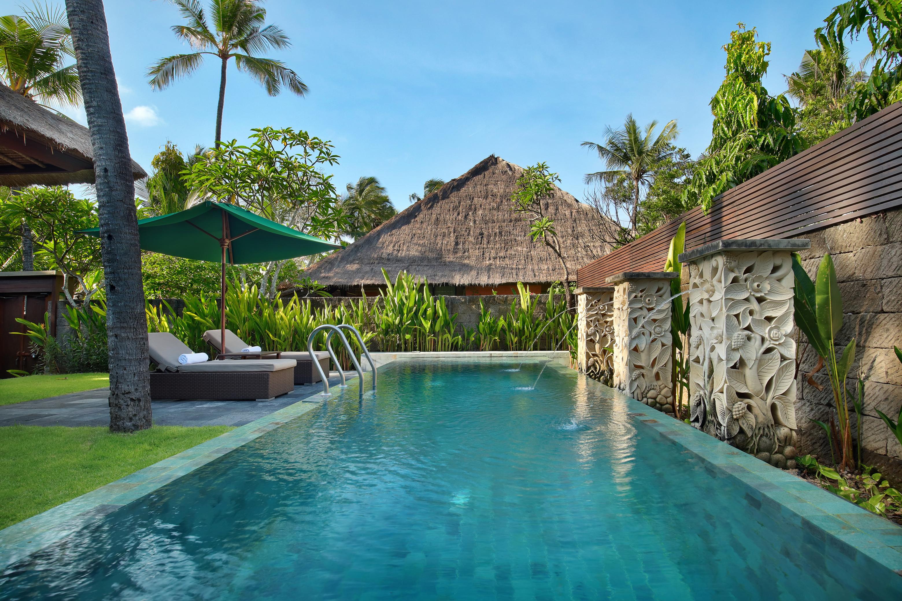 Legian Beach Hotel Exterior photo