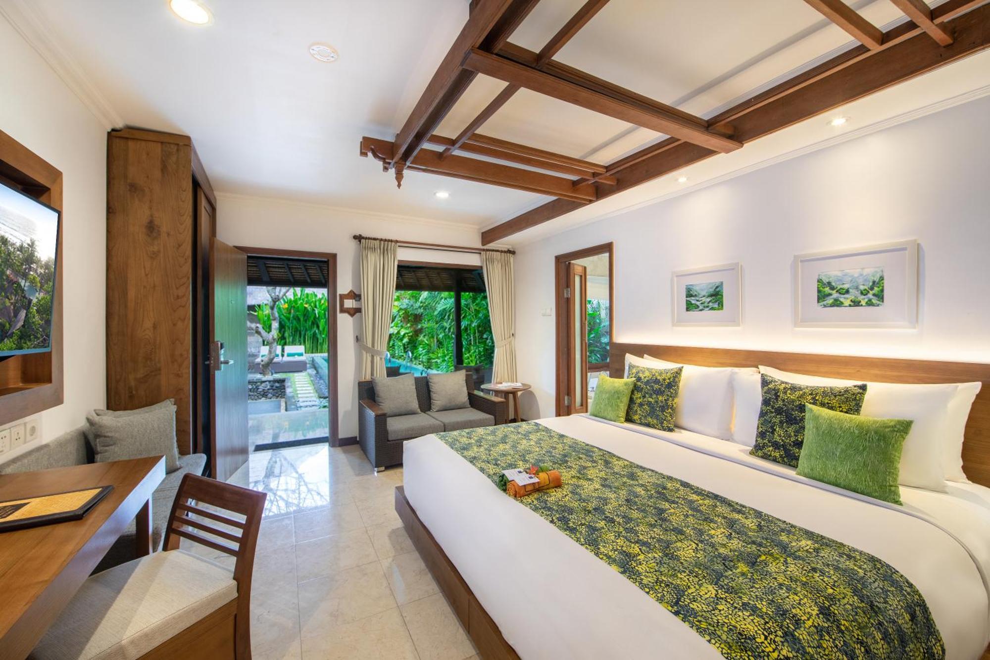 Legian Beach Hotel Exterior photo